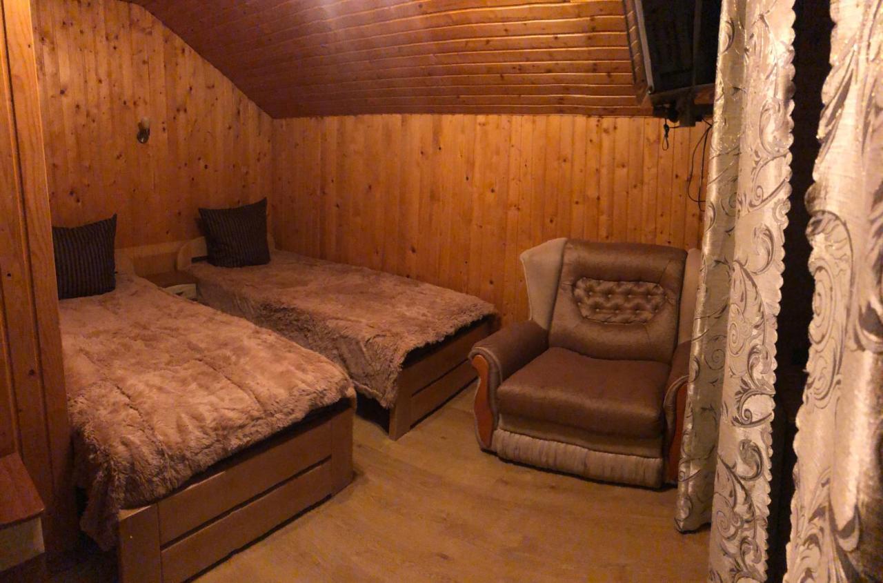 Опришок Hotel Palyanytsya Exterior foto