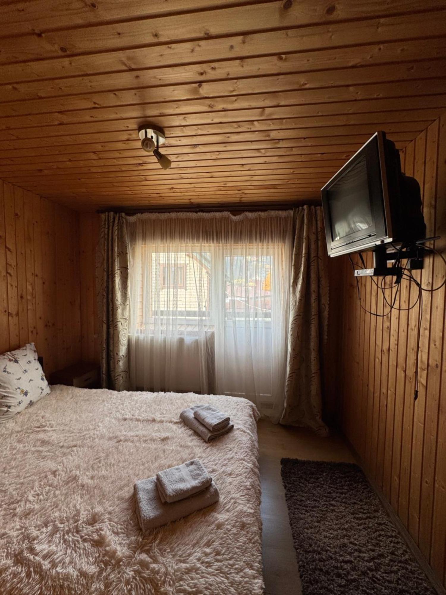 Опришок Hotel Palyanytsya Exterior foto