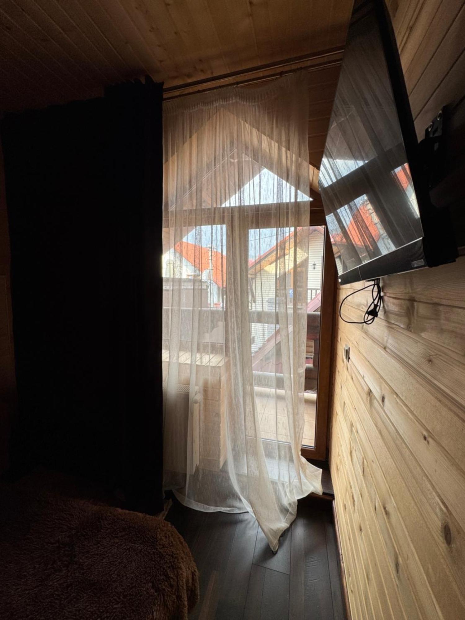 Опришок Hotel Palyanytsya Exterior foto